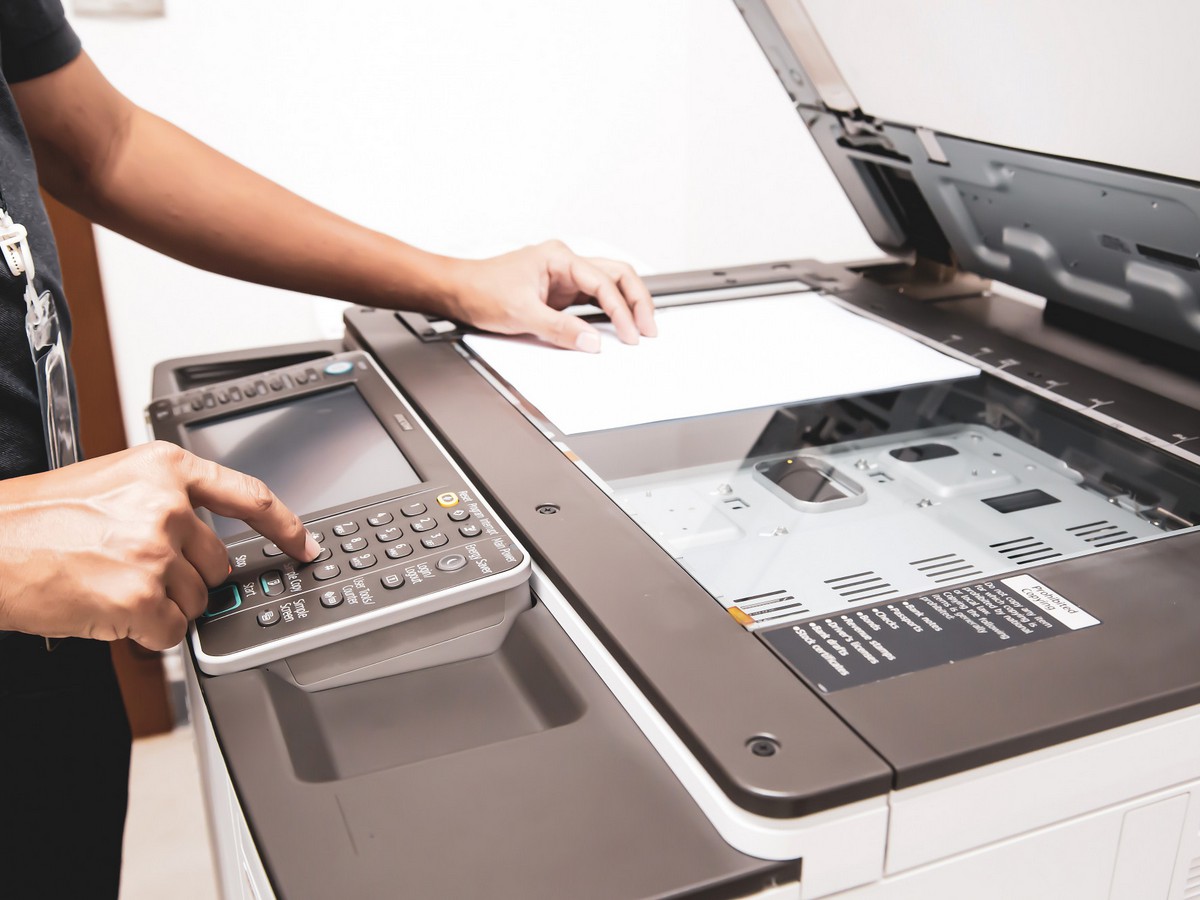 Atelier d’imprimerie professionnelle - impression numérique et travaux graphiques pour particuliers et entreprises.